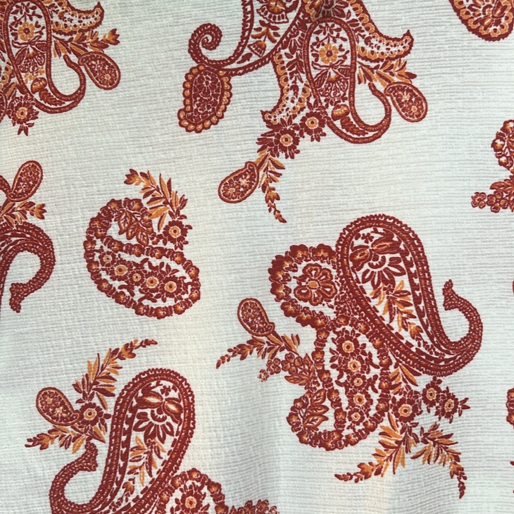 COMO Short Sleeve Paisley Top with Side Gather PXL - Picture 7 of 8